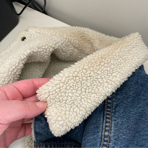 Aritzia Denim Forum The Ella Sherpa Lined Denim Jacket Dark Wash Size Large - Picture 11 of 11